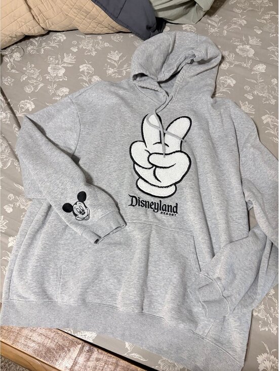 Disney Other - Disneyland Resort Mickey Mouse Graphic Hoodie